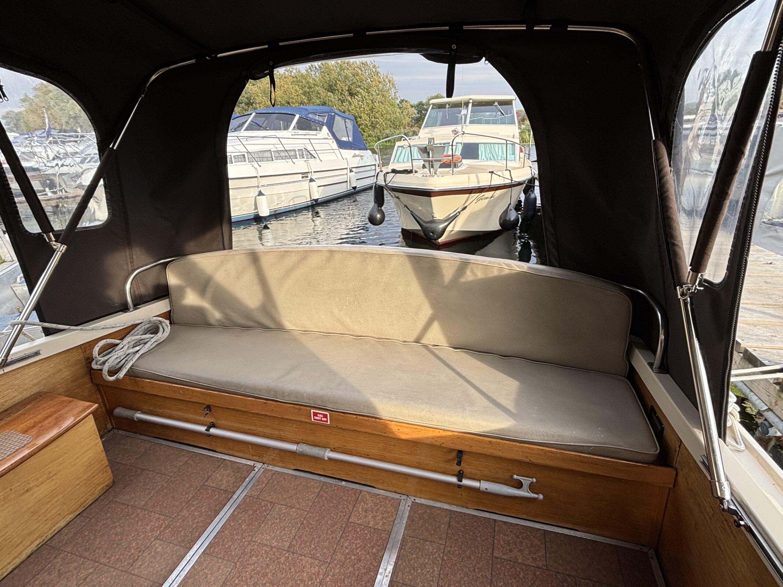 Freeman 27 Diesel - image